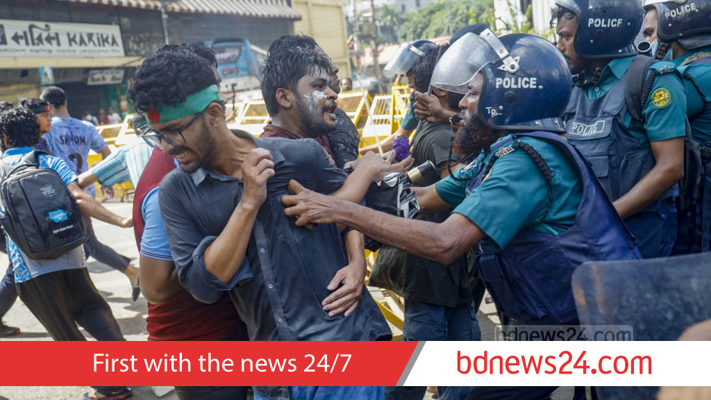 Nine hospitalised after police, engineering students clash in Dhaka