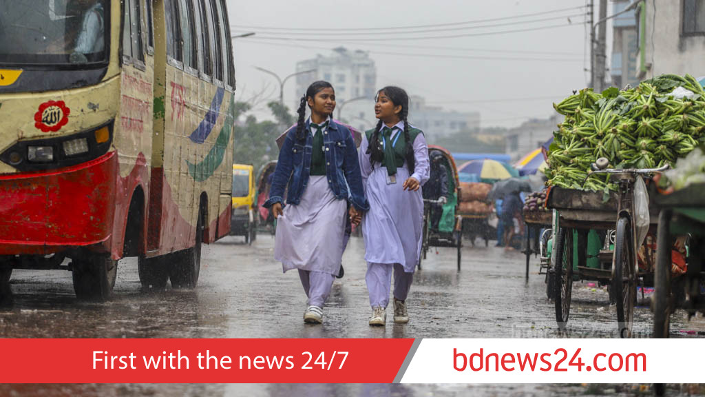 Heavy overnight rain in Dhaka, could persist for three or four more days