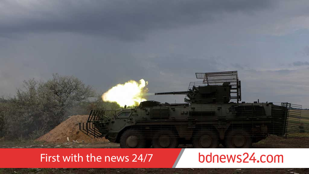 Ukraine fights Russian grab for more territory