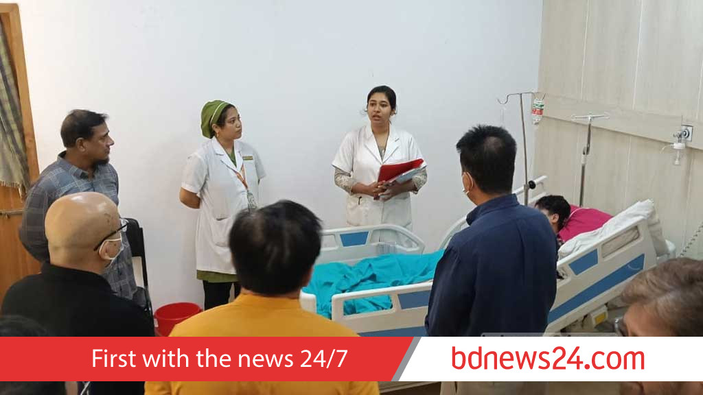 2 govt representatives visit injured BUET student