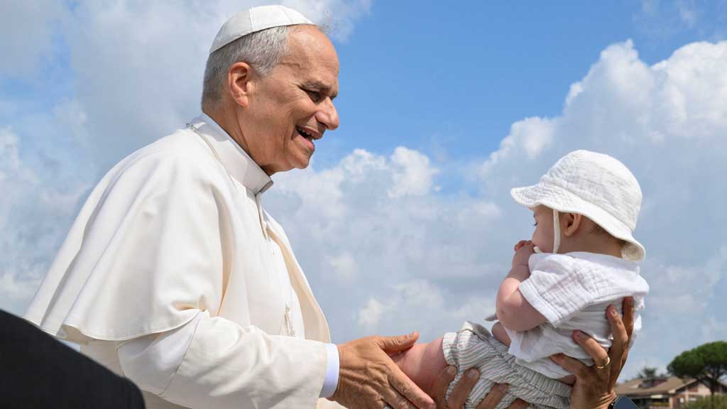 Pope Leo urges Catholic youth to spread their faith