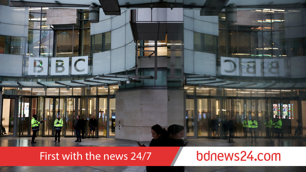 UK minister urges BBC to resist Trump lawsuit