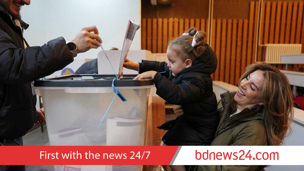 Kosovo votes to end political deadlock