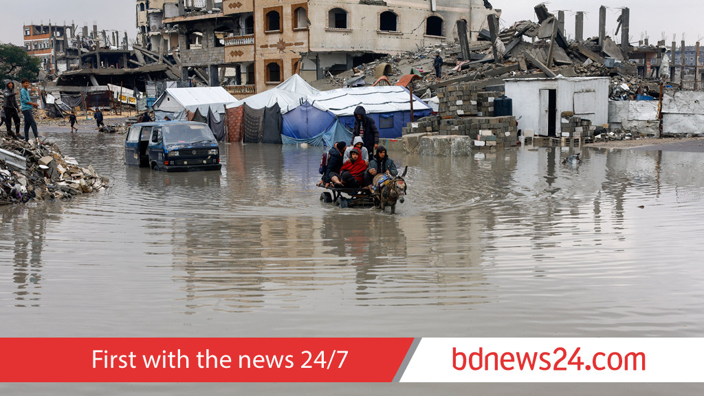 Gaza struggles to pull bodies from rubble