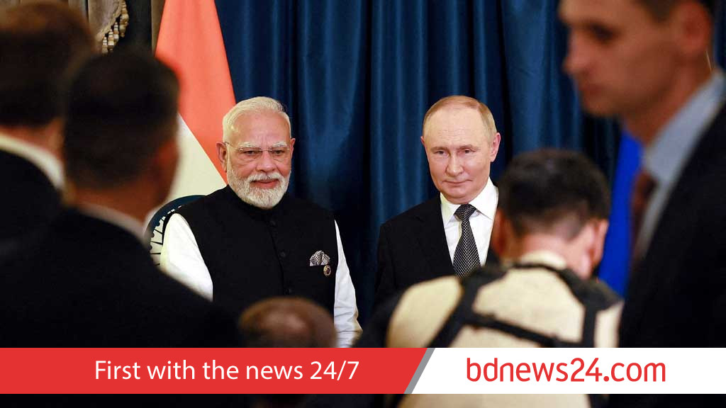 Putin seeks to boost energy, defence exports with India visit