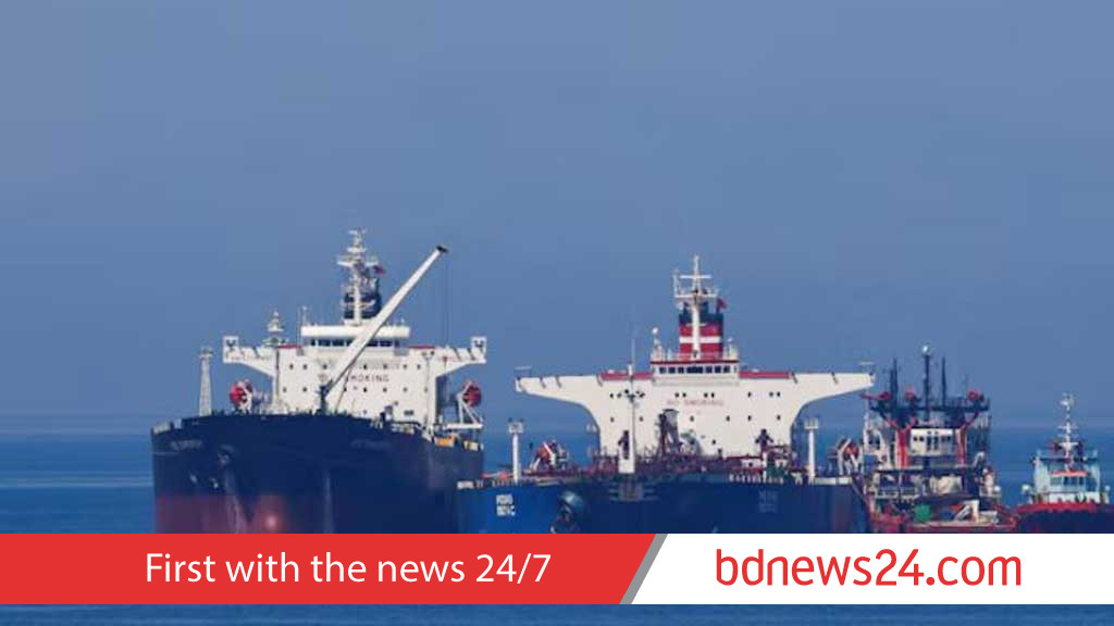 Bangladeshis among 18 held in Iran from foreign tanker