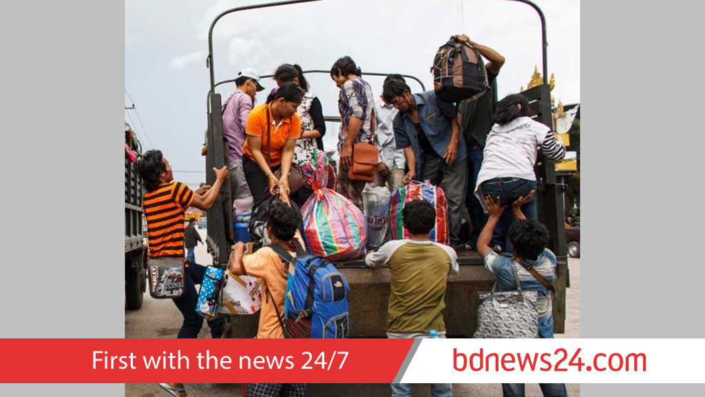 Thousands of refugees flee into India's Mizoram