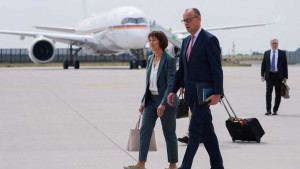 Israel-Iran conflict: German chancellor urges G7 to show unity