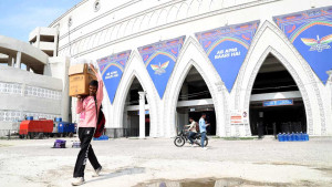 India suspends IPL for a week, Pakistan postpones games