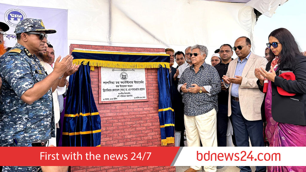 Advisor Sakhawat backs call for foreign operators running container terminals