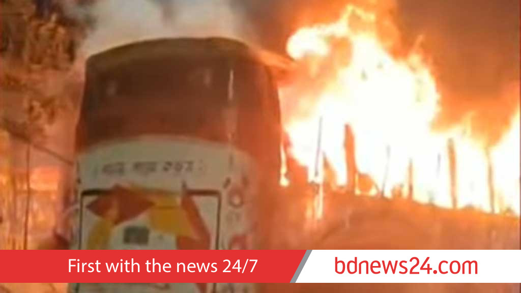 Fires on 3 buses in Dhaka overnight