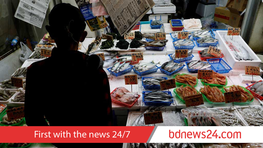 Japan caught in seafood dispute with China