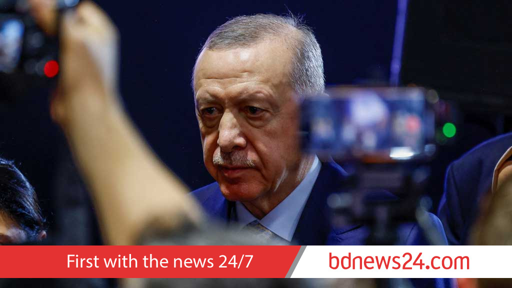 Erdogan to speak to Putin on Monday