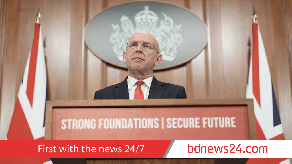 UK: Military options ready after Russian laser at RAF