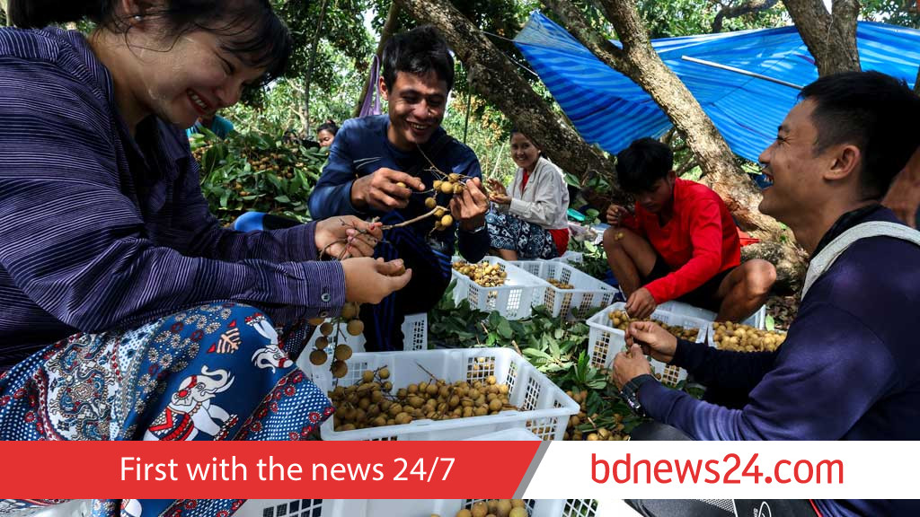 Myanmar refugees join Thai workforce