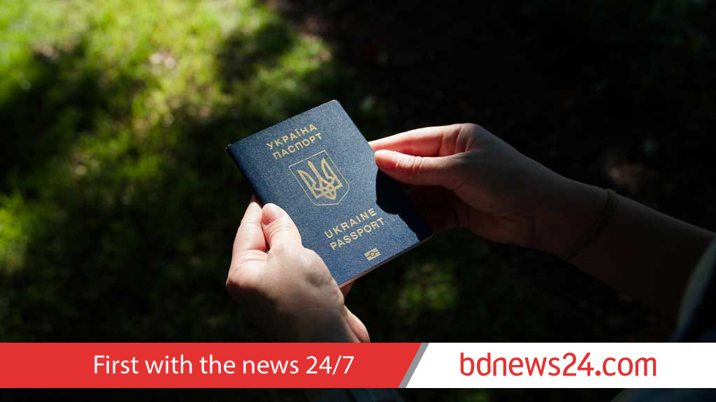 Nearly 200,000 Ukrainians in US thrown into legal limbo