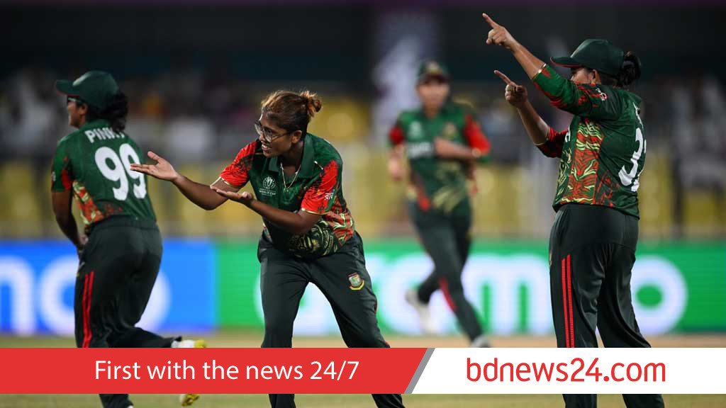 Knight 79 seals victory for England Women as Bangladesh fall short