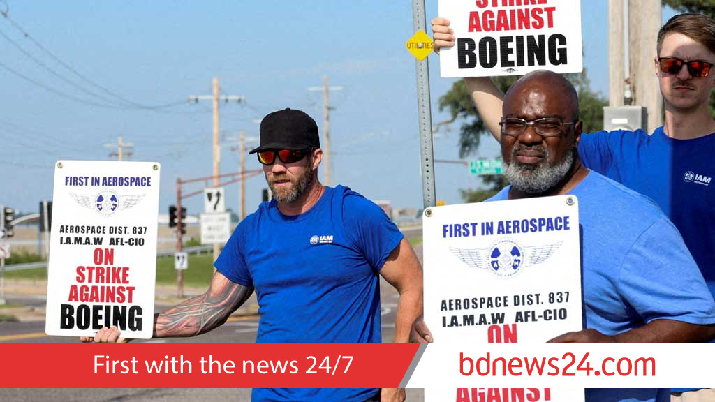 Boeing expands plans to replace striking workers despite senators' calls to end standoff
