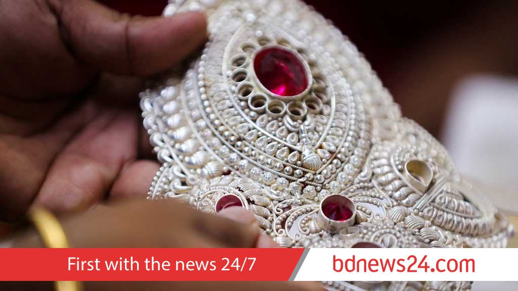 What's causing the silver shortage in India this festive season?