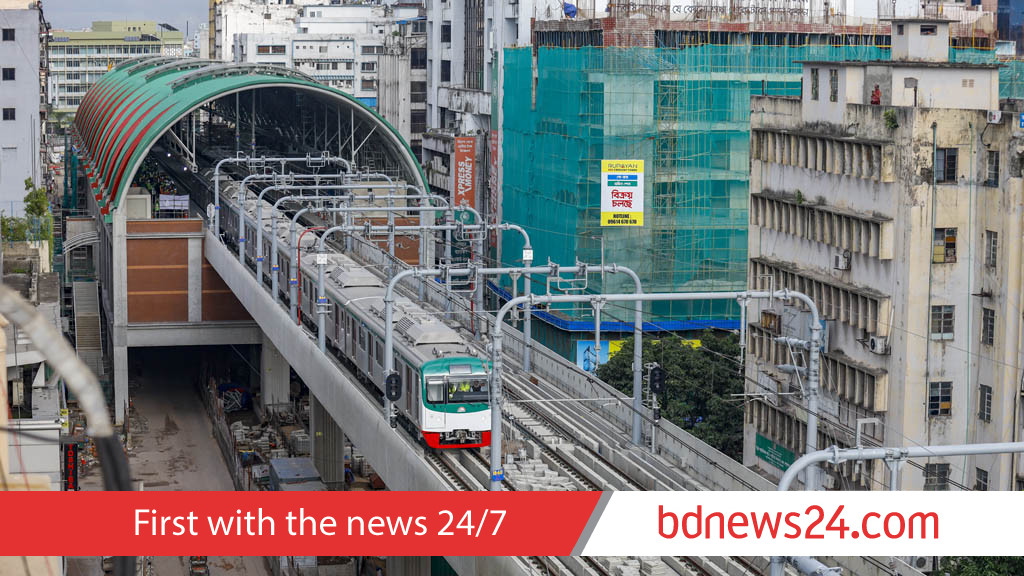Falling metro rail bearing pad kills pedestrian in Dhaka's Farmgate, train service halted