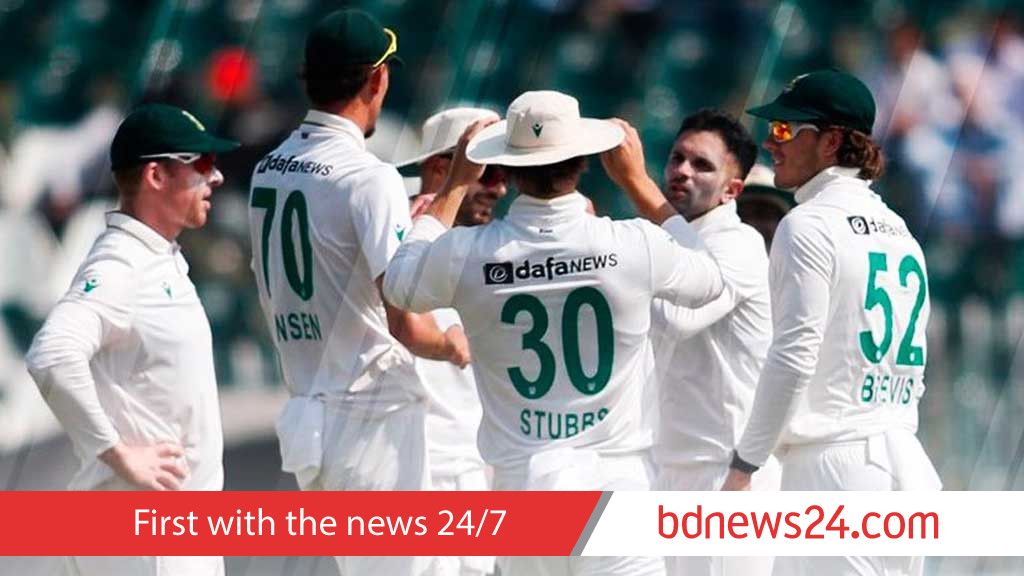 Patient Stubbs leads South Africa fightback but Pakistan still on top