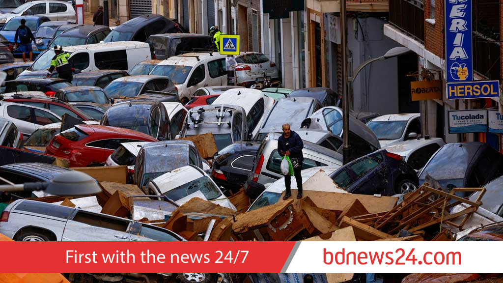 Spain marks deadly Valencia floods anniversary with state funeral, solemn marches