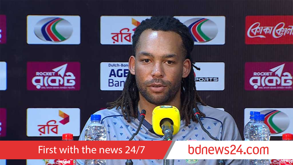 De Zorzi unbeaten as South Africa struggle with spin against Pakistan