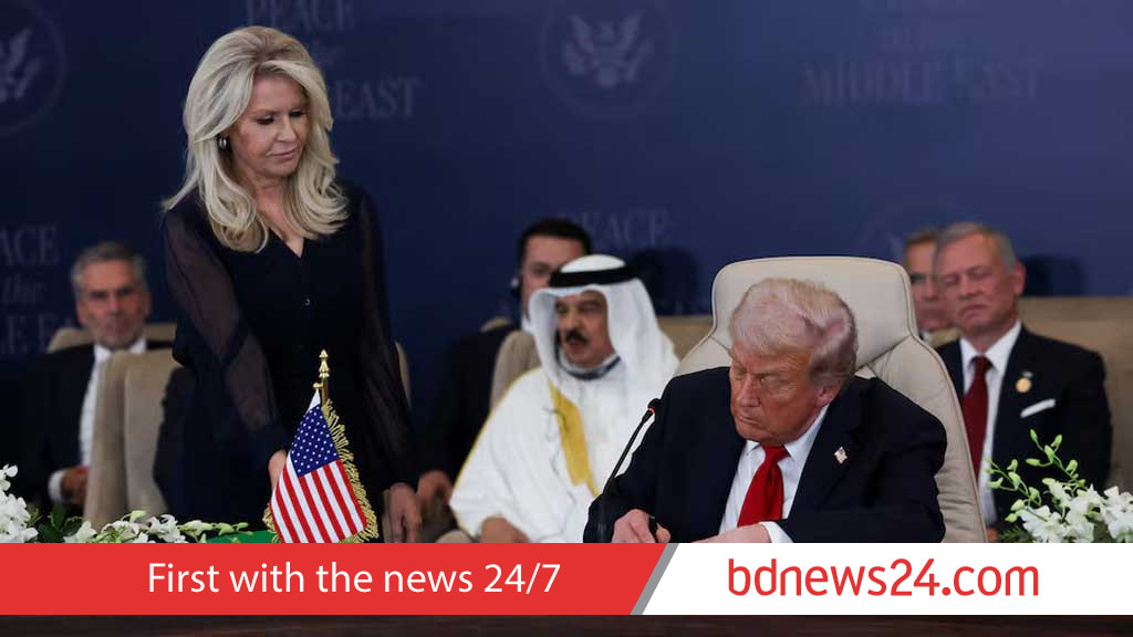 Mediators Egypt, Qatar and Turkey sign with Trump document on Gaza ceasefire deal