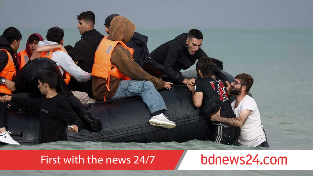 Britain plans tougher settlement rules for refugees