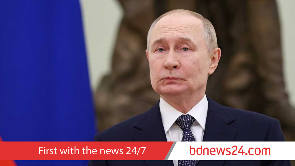 Putin swipes back at Trump: is NATO a 'paper tiger'?