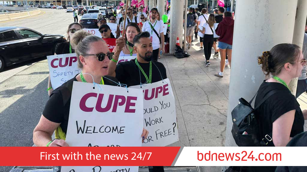 Air Canada flight attendants reject wage agreement