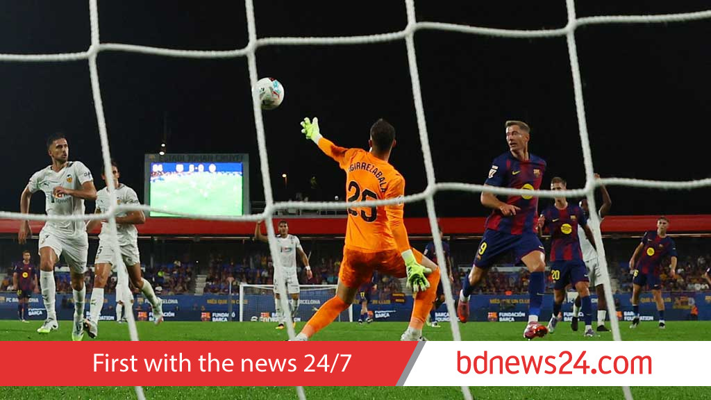 Barcelona demolish Valencia 6-0 as three players grab doubles in goal fest