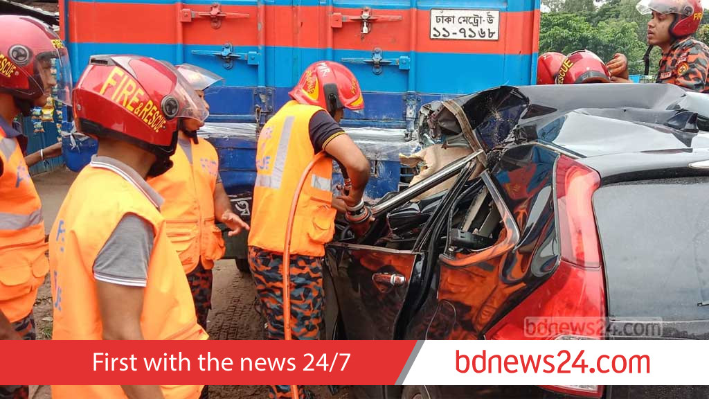 Child among 2 dead as car rams parked covered van in Chattogram