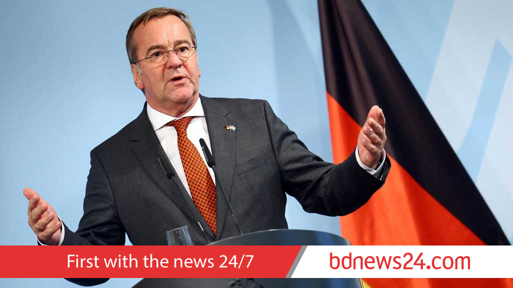 German defence minister warns against growing Russian threat in space