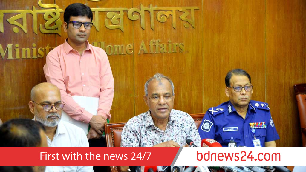80,000 volunteers will assist security during Durga Puja, says Advisor Jahangir