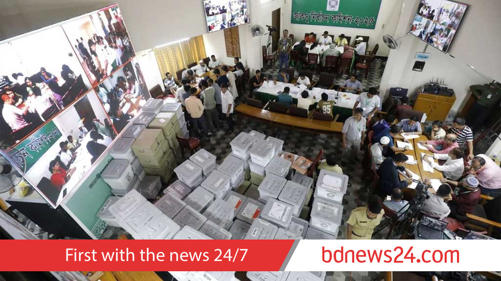 Hall vote counting completed, central student council tally to begin: polling officer