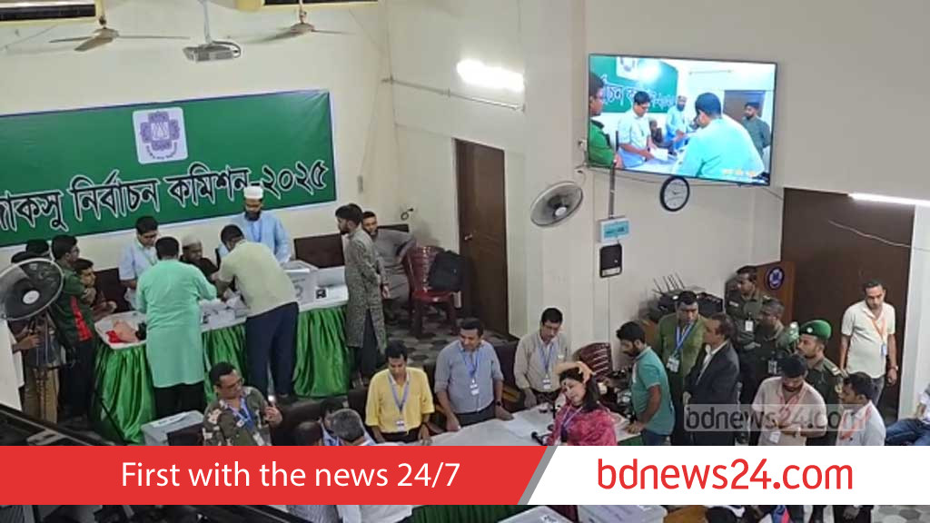 Ballot counting begins at JUCSU amid boycotts, allegations of bias