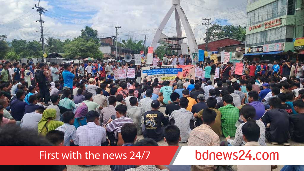 Protest rally, daylong blockade in Khagrachhari against ‘violence on women’ in CHT