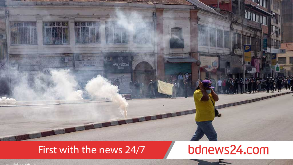 Curfew declared in Madagascar capital after violent protests