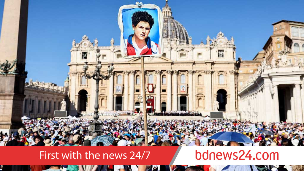 Teen coder made first millennial Catholic saint at youthful Vatican event