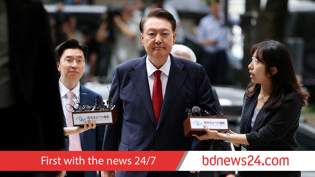 South Korea begins new trial of ousted President Yoon over failed martial law