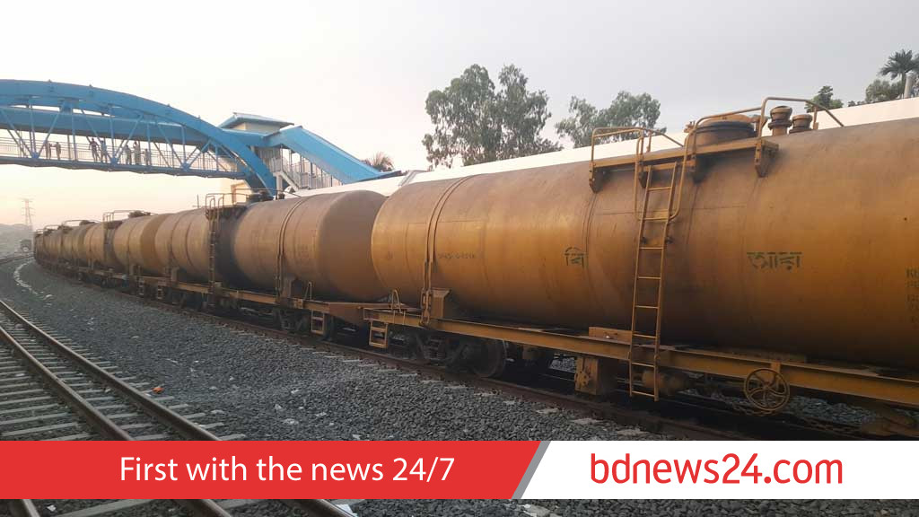 Freight train engine breaks down in Tangail, severs rail service to northern Bangladesh