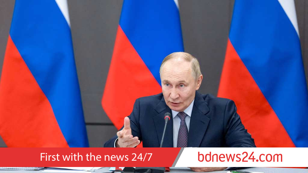 Putin offers Trump one-year extension to nuclear weapons treaty