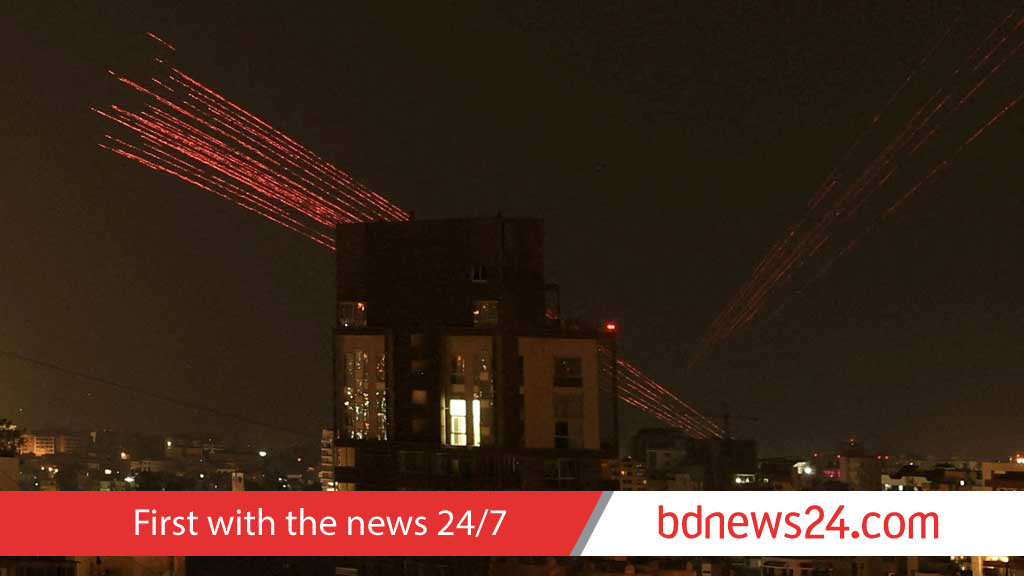 Israel-Lebanon truce starts as Trump pushes Iran deal