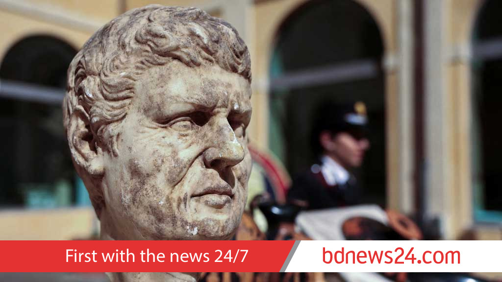 US returns 337 looted antiquities to Italy