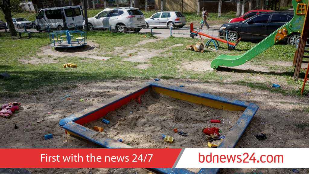 Kyiv shooting: Gunman dead, 8 still in hospital