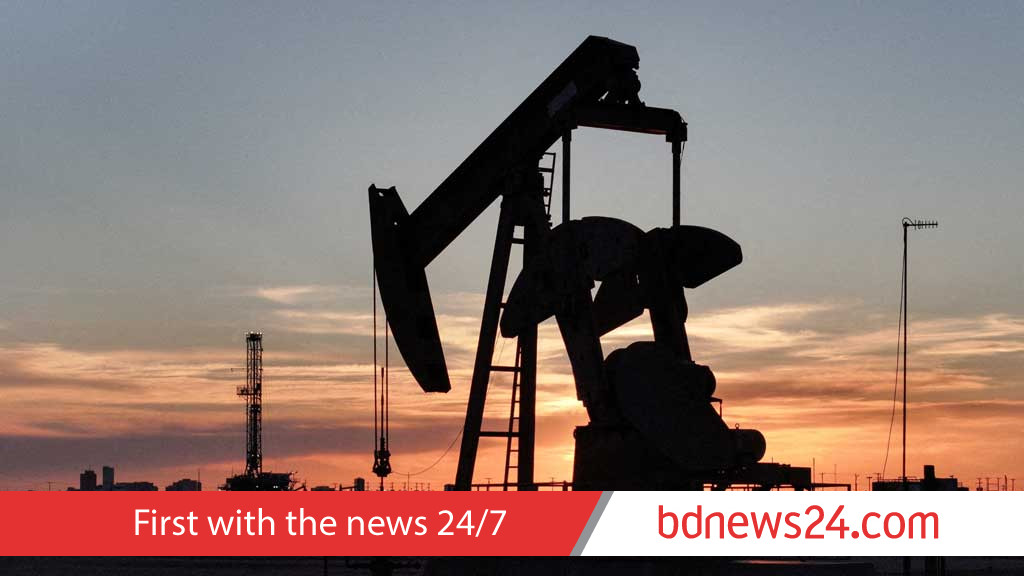 Oil jumps, stock futures slip