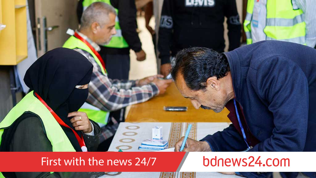 Palestinian leader's loyalists win local polls