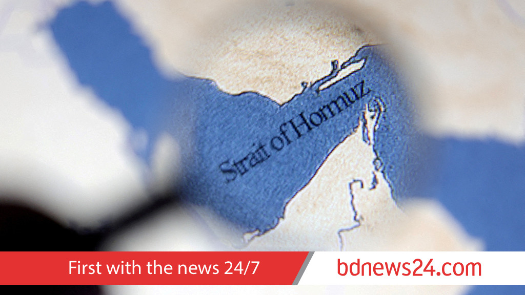 Hormuz traffic barely affected on 1st day of US blockade