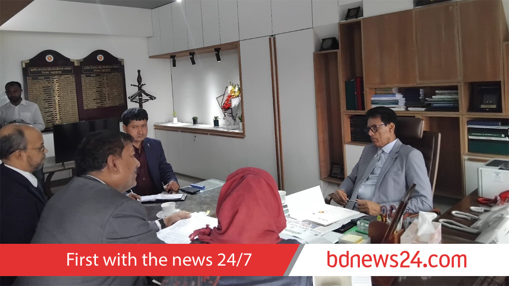 Education minister calls for ‘pole vault jump’ in sector reforms